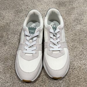 TOMS Cream and Tan Casual Sneakers